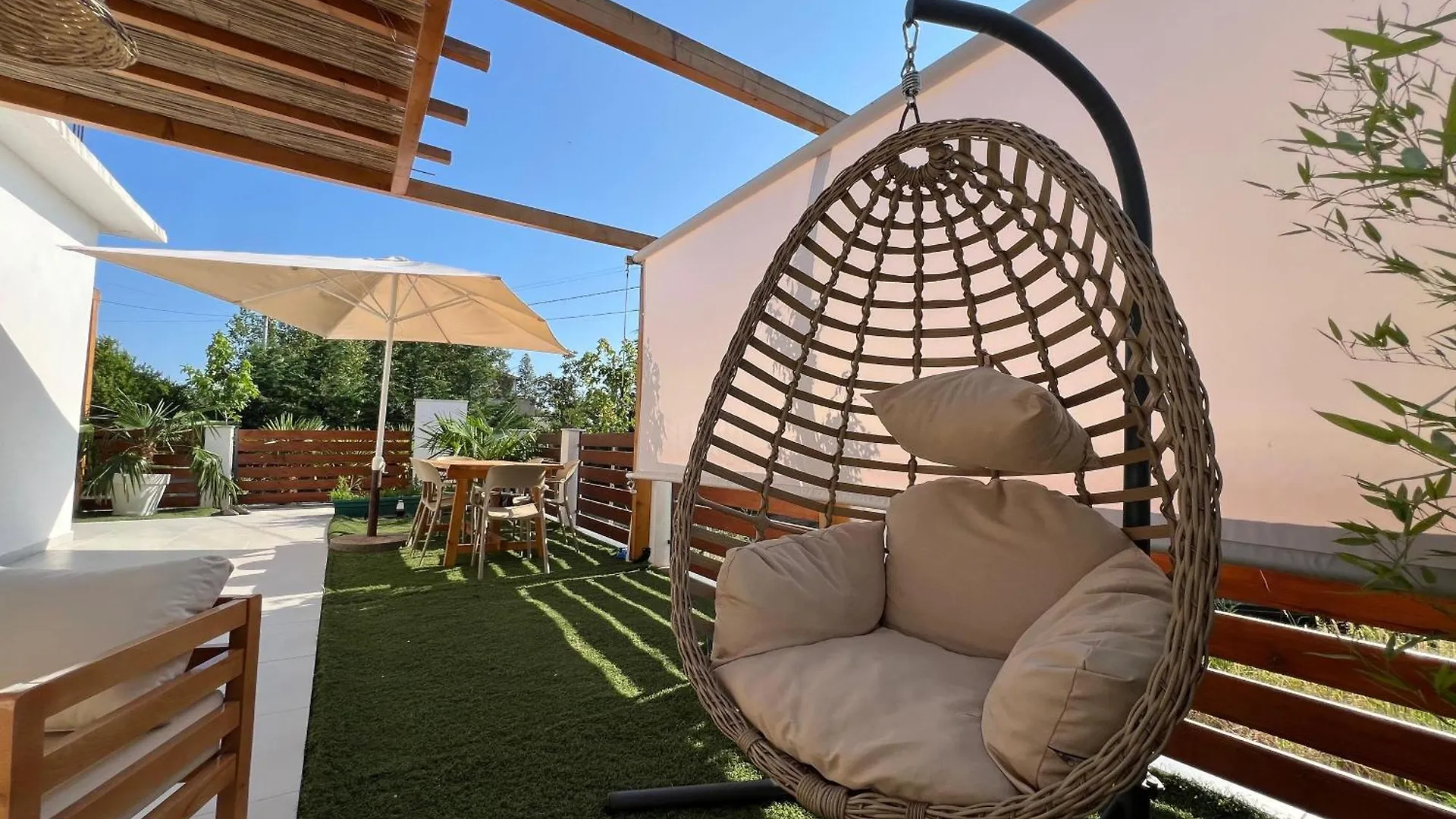 Vakantiehuis Lumiere House Villa Baks-Rrjoll