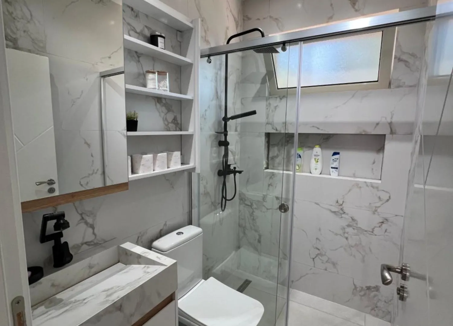 Lumiere House Villa Baks-Rrjoll